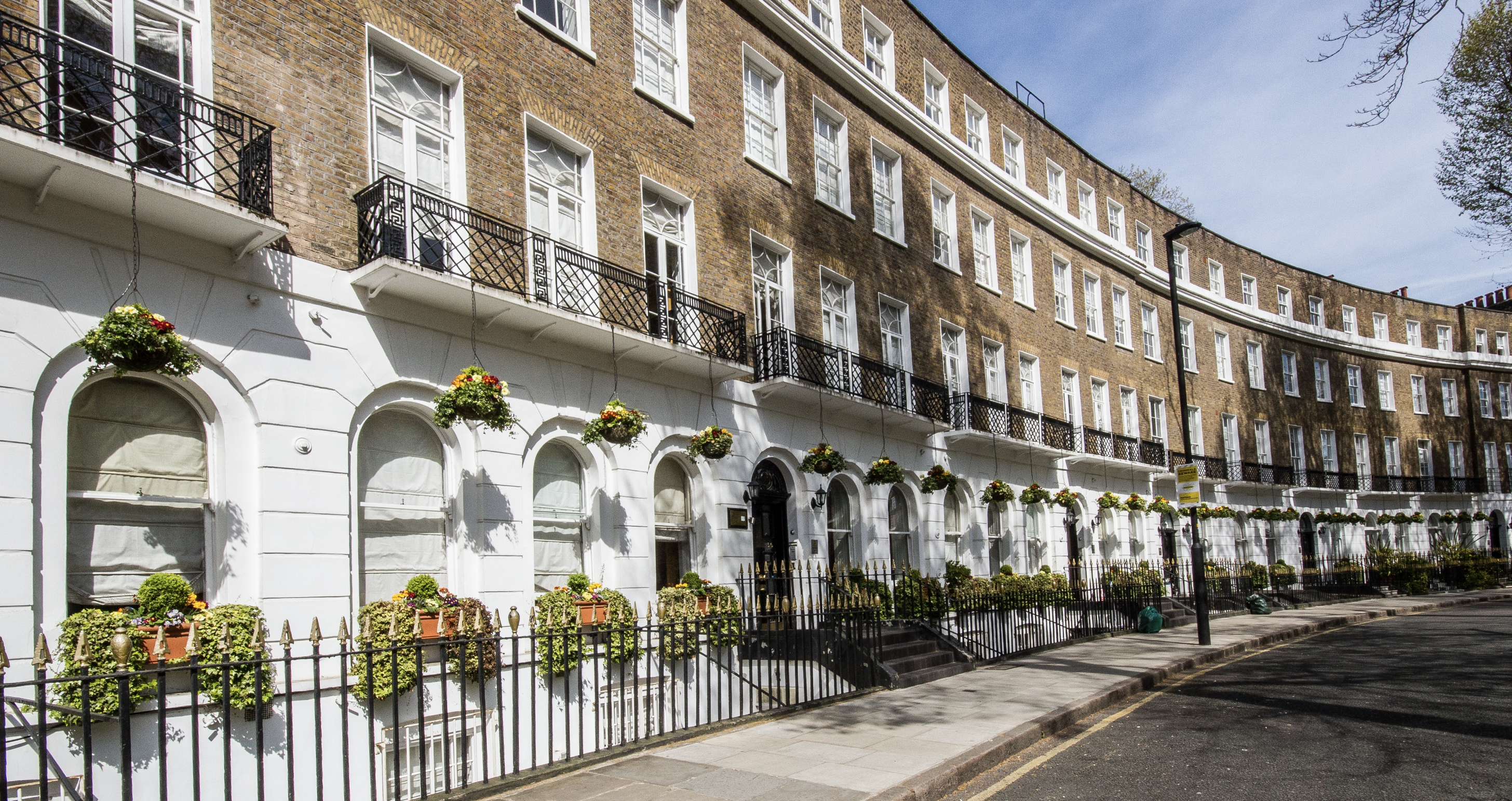 Curved facade of London townhouses